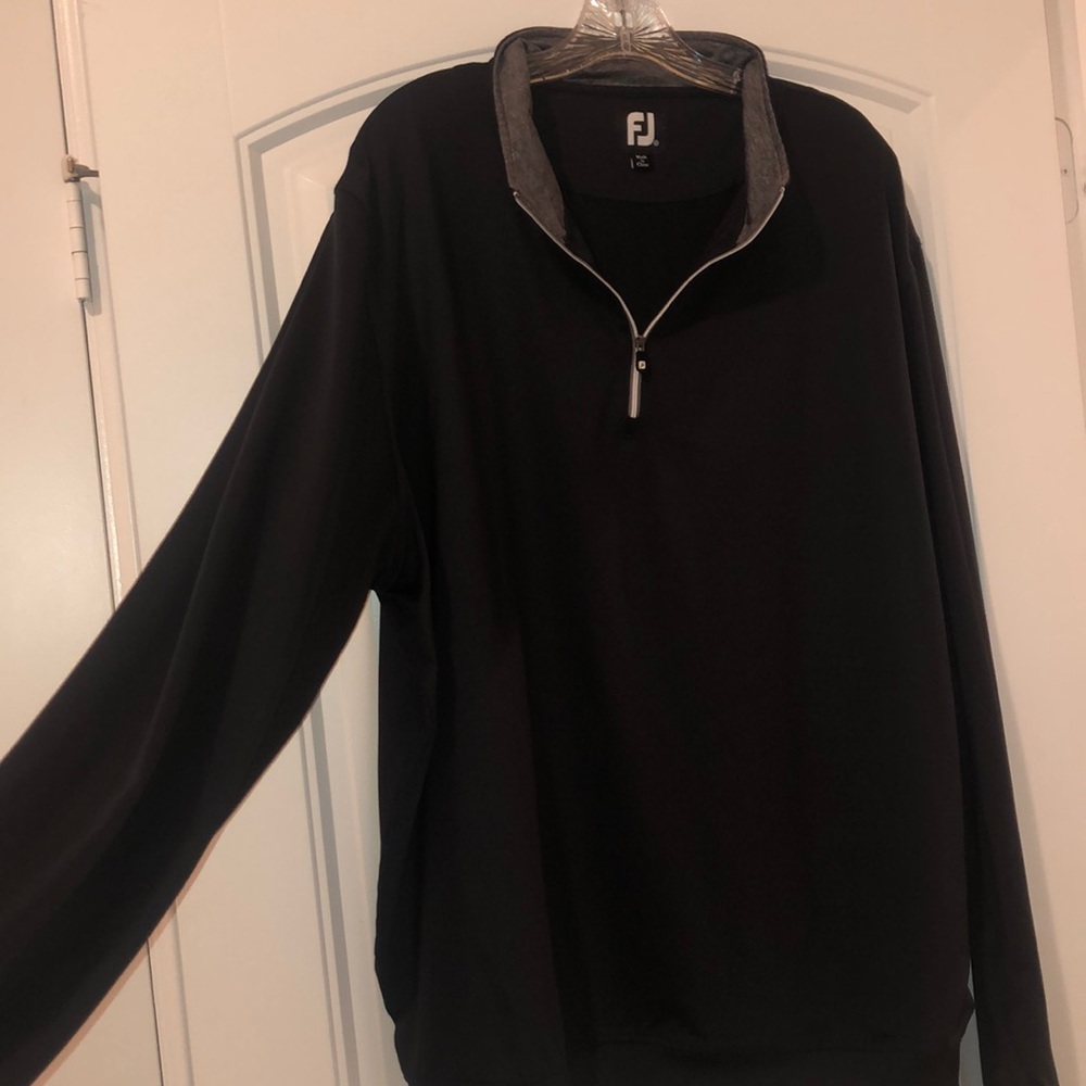 Black FJ Pullover.